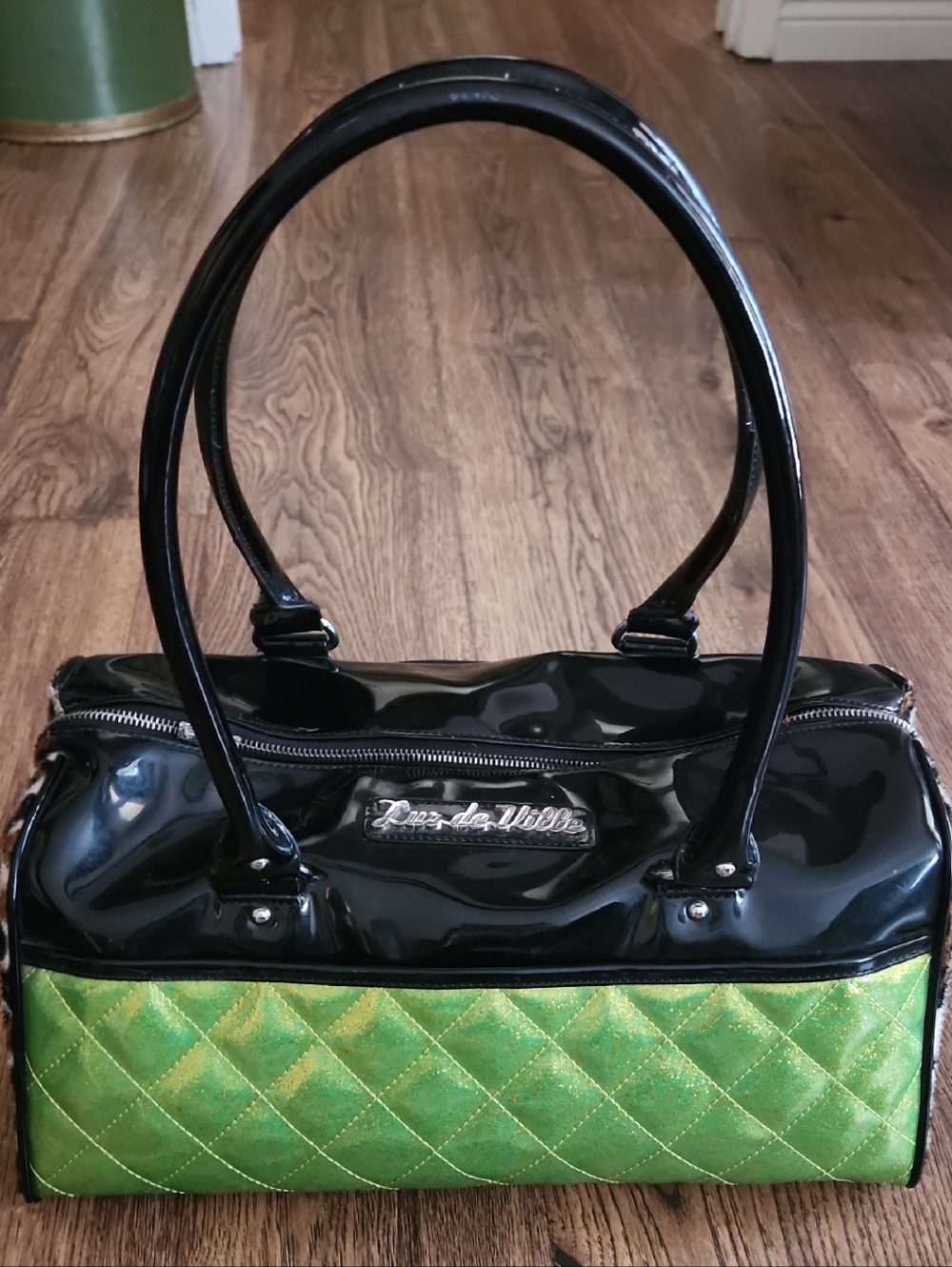 Lux de Ville Black Patent Shoulder Bag with Green Quilted Base